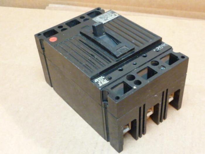 Used GENERAL ELECTRIC / GE 40 Amp Industrial Circuit Breaker TED136040 #34589