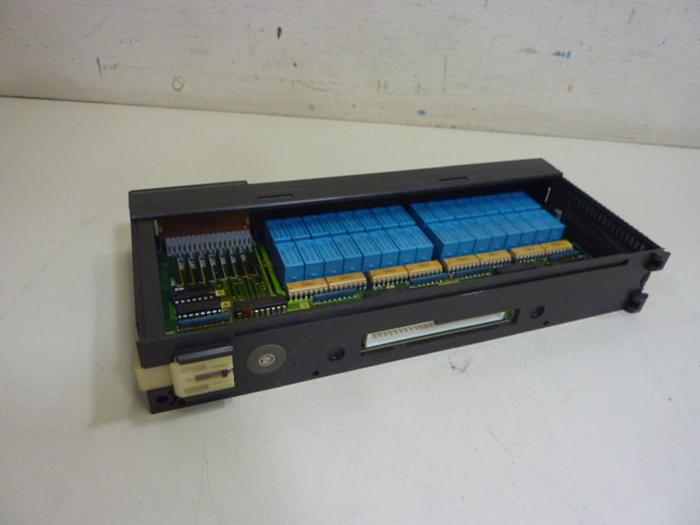 Used MITSUBISHI Melsec Output Module AY13 #67555