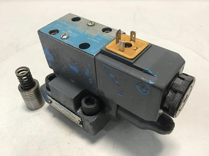 Used VICKERS Valves DG4V-3-2AL-M-U-HL7-60 #119563