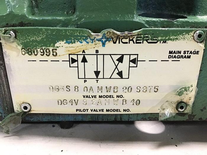 Used VICKERS Directional Control Valve DG4V-3-2A-M-W-B-40 USED