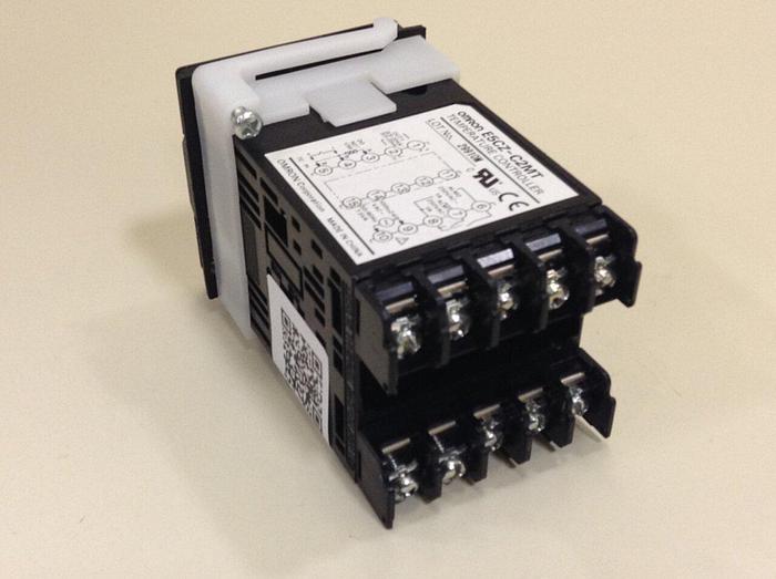 Used OMRON Temperature Controller E5CZ-C2MT #86267