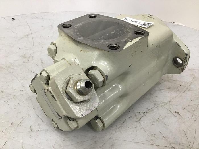 Used VICKERS Pump 3520V38E8 #138176