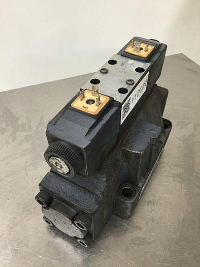 Used VICKERS Valve DG5S82CTMUHL740 Used