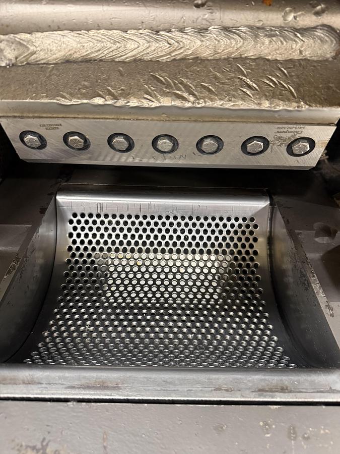Used DNL - NOT CLEANED NELMOR RG 1012M1 Grinder
