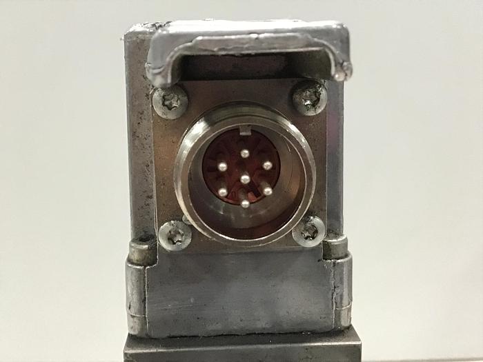 Used BOSCH Servo Valve 0 811 404 602 Used #145655