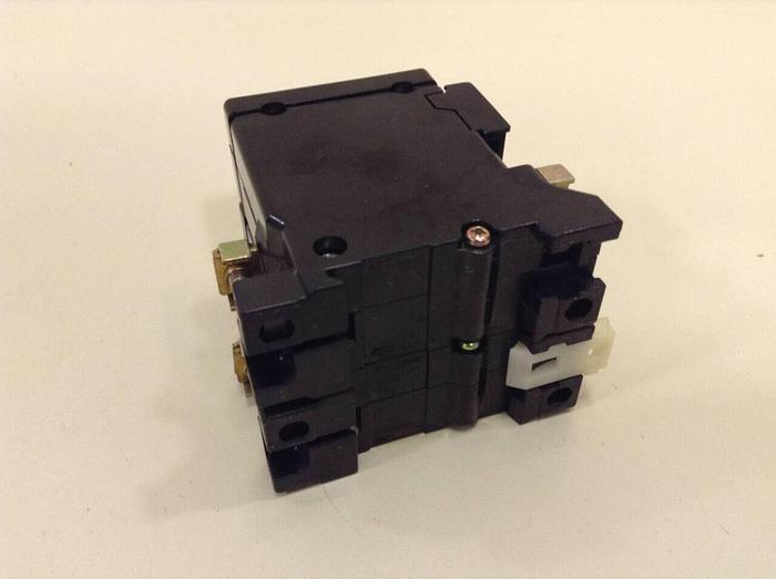 Used FUJI ELECTRIC 15 Amp Circuit Breaker CP32D-15 #79621