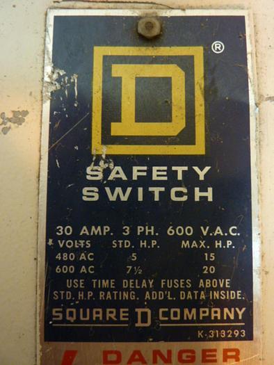 Used SQUARE D 30 Amp Safety Disconnect Switch H361 E1 Used