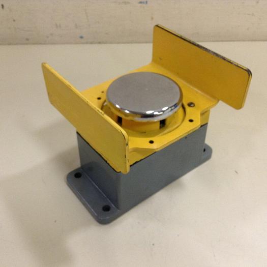 Used ALLEN BRADLEY Push Button 800P-F2CGA SER E #71100