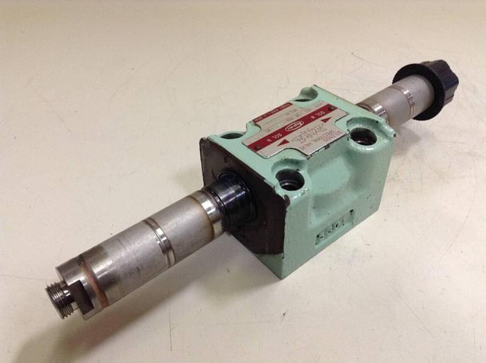 Used TOYOOKI KOGYO Solenoid Directional Valve HD3-3W-BGA-03A-WDD2S #87063