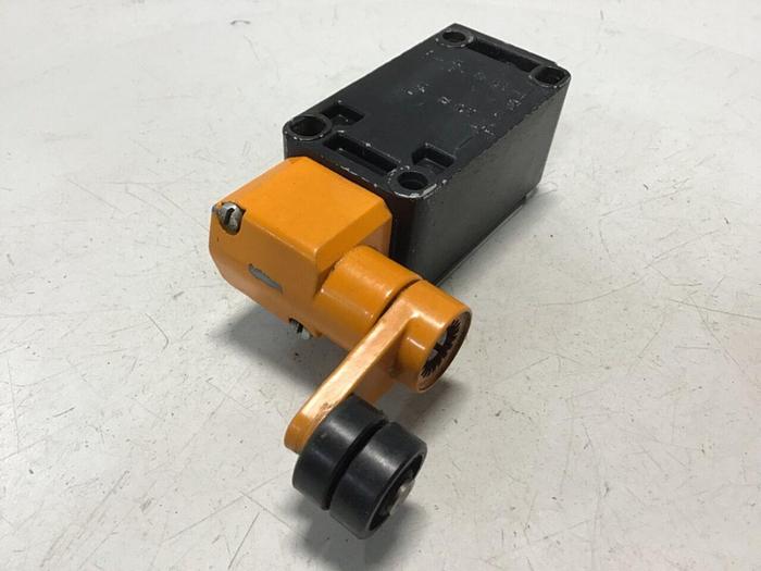 Used SIEMENS Limit Switch3 3SE3 120-1GW-Z #121180