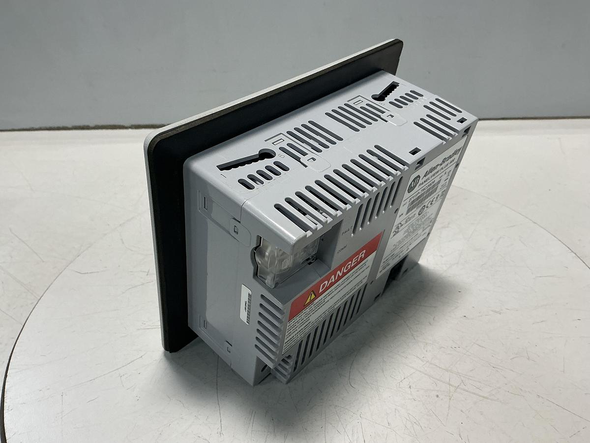 Used ALLEN BRADLEY 2711P-T6C20D9