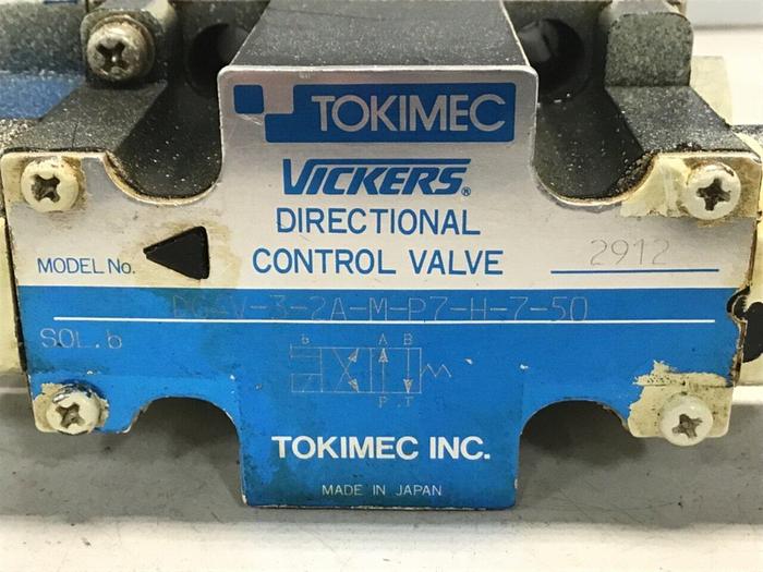 Used VICKERS Directional Control Valve DG4V-3-2A-M-P7-H-7-50 Used