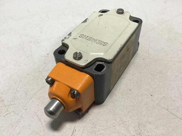 Used SIEMENS Limit Switch 3SE3 170-1C #121131