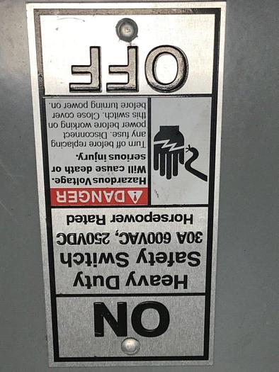 Used SIEMENS 30 Amp Safety Disconnect Switch HNF361 VBII #137844