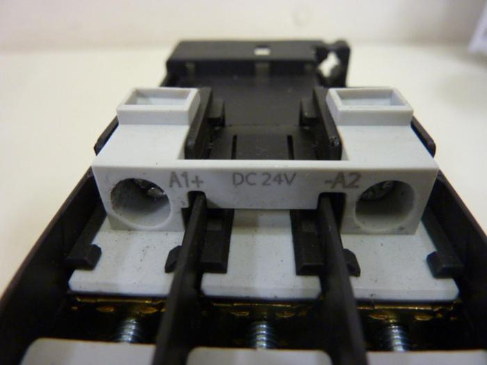 Used SIEMENS Contactor 3RT1024-1B #50277