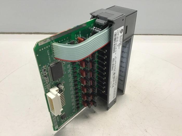 Used ALLEN BRADLEY Output Module 1746-OV16 SER C #118328