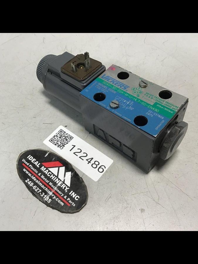 Used VICKERS Valve DG4V3S22AMUHL760EN490 Used