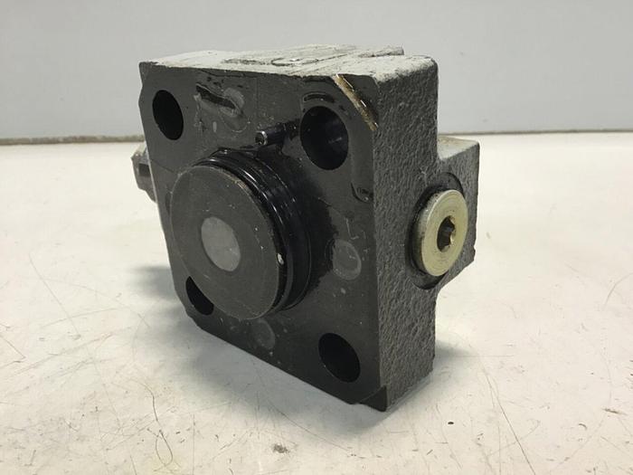 Used VICKERS Valve CVCS25C1S2W3511S26AP10 #136694