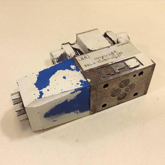 Used VICKERS Directional Control Valve DG4V32AMP7H750 #80191