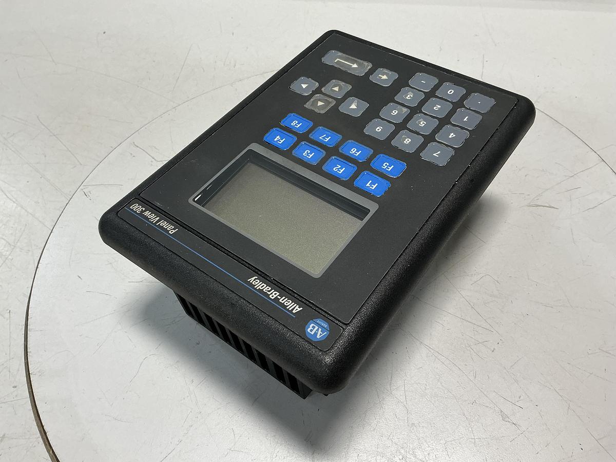 Used ALLEN BRADLEY 2711-K3A5L1