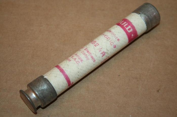 Used GOULD / SHAWMUT 2 1/2 Amp Fuse TRS2-1/2R Used