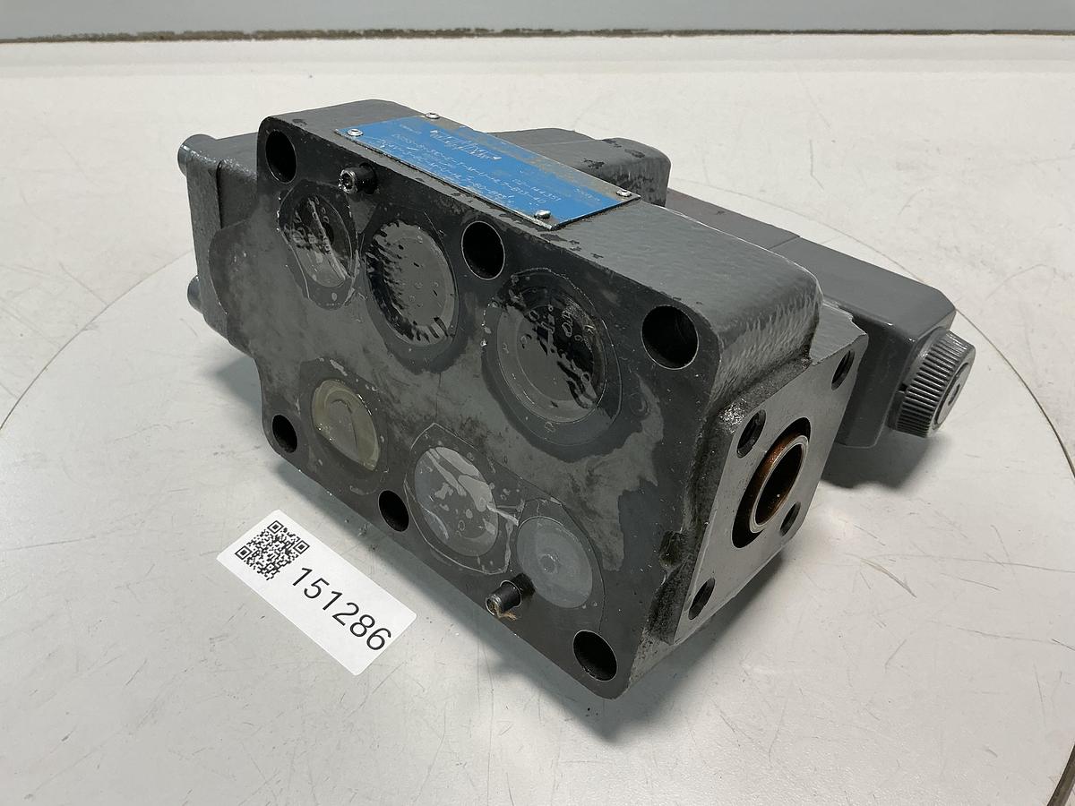 Used VICKERS DG4V-3-6C-M-U-HL7-60-B13