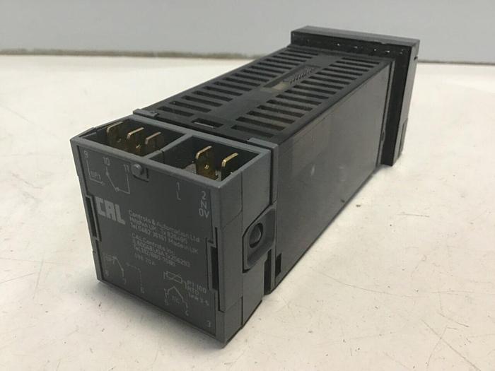 Used CAL CONTROLS Temperature Controller 911.11F #127583