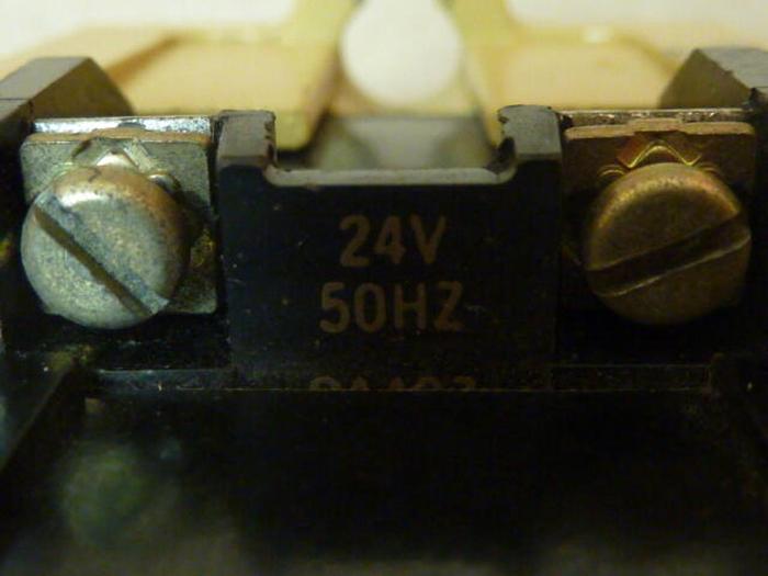 Used ALLEN BRADLEY Relay 700-P400B24 SER B #38807