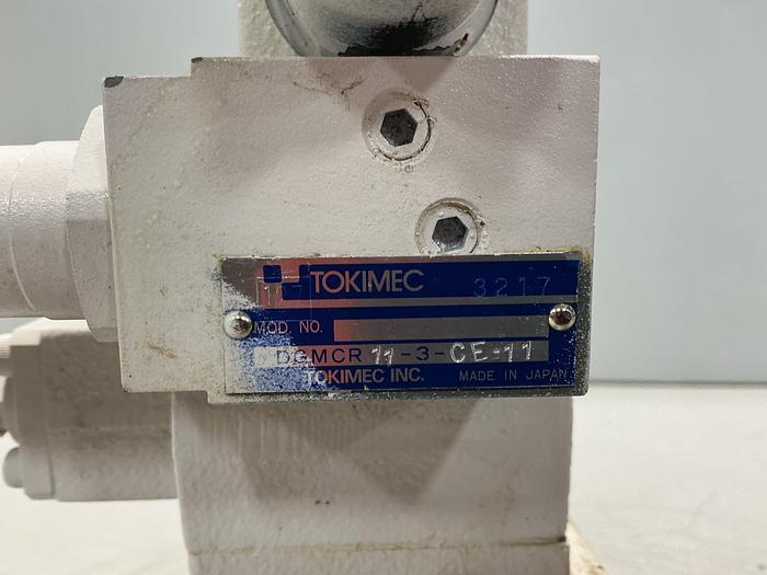 Used TOKIMEC DG4VS-3-0C-M-P7-H-7-P12-52