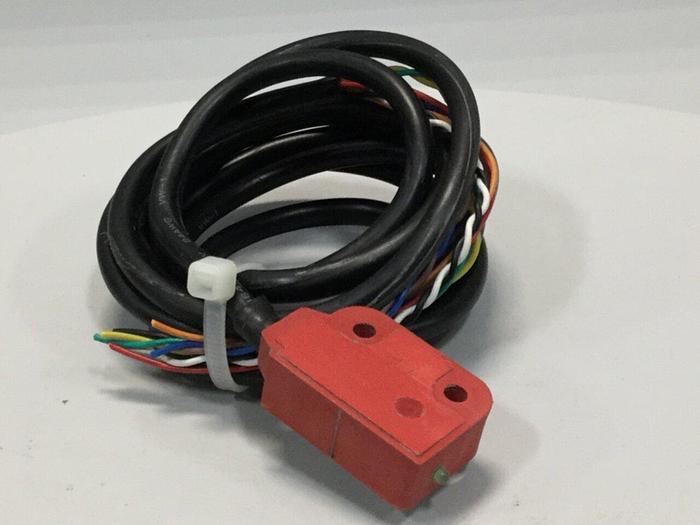 Used IDEM SAFETY SWITCHES Coded Miniature Switch 114105 #103712