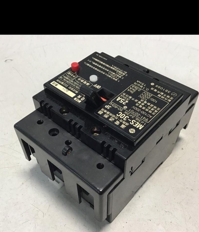 Used HITACHI 25 Amp Circuit Breaker MES-30C USED