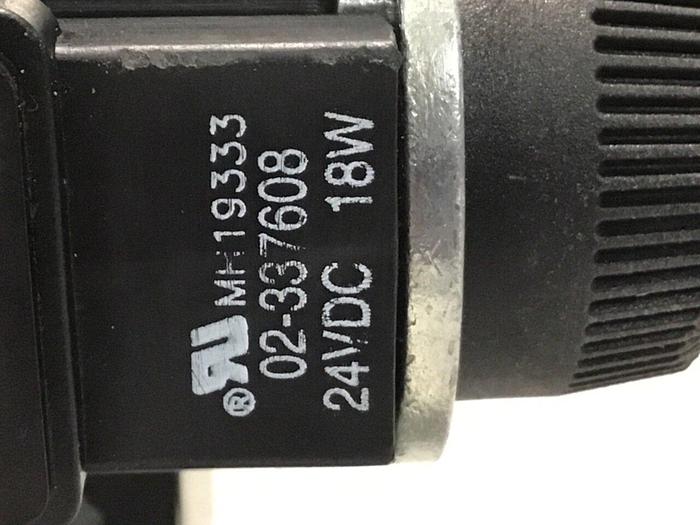 Used VICKERS Directional Valve DG4V-3S-2AL-M-U-HL7-60-EN490 #144709