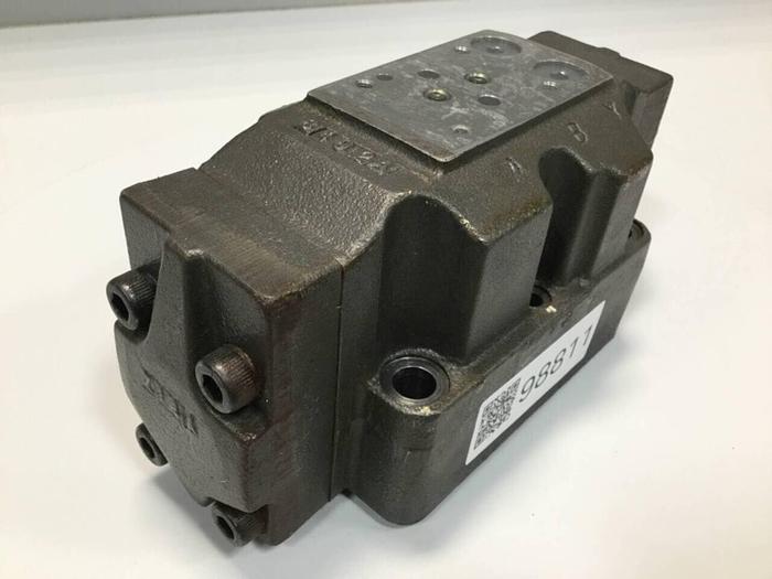 Used TOKIMEC Vickers Pilot Valve DG3V-7-33C-E-10-JA8-Z USED
