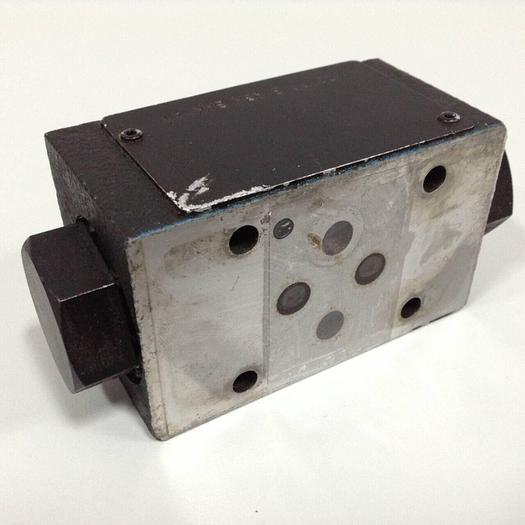 Used VICKERS Pilot Operated Check Valve DGMPC3ABKBAK41 #89917