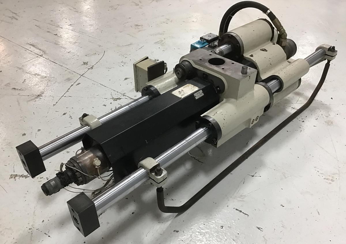 Used CINCINNATI MILACRON 6.04 Oz Injection Unit CINCI 6.04 IU Used #145491
