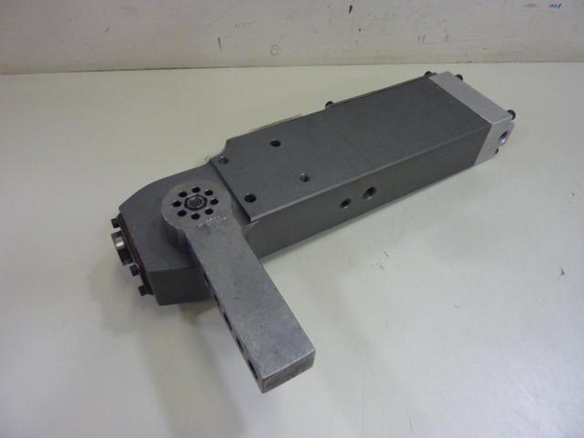 Used BTM CORP Power Clamp STC52VP-1420-73320H-90AR-SCDC Used