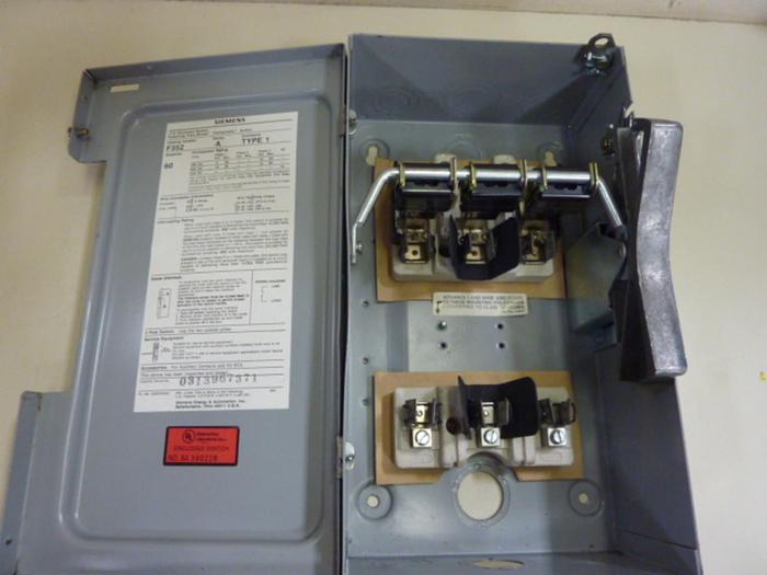 Used SIEMENS 60 Amp Safety Disconnect Switch F352 #66985