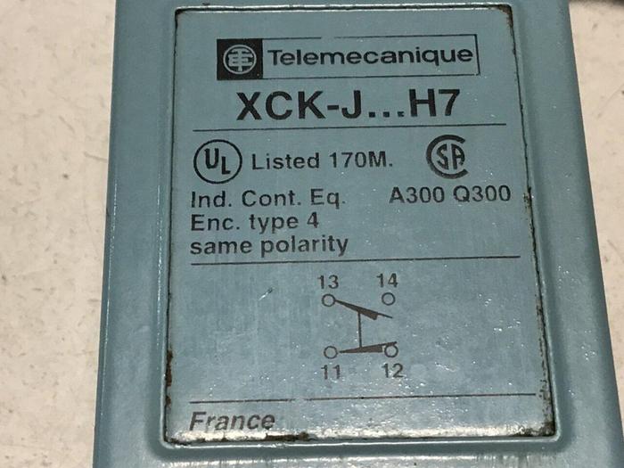 Used TELEMECANIQUE Limit Switch XCK-J-H7 #121850