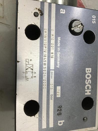 Used BOSCH Valve 0 810 001 816 081WV10P1V1045WS024/00D0 #141451