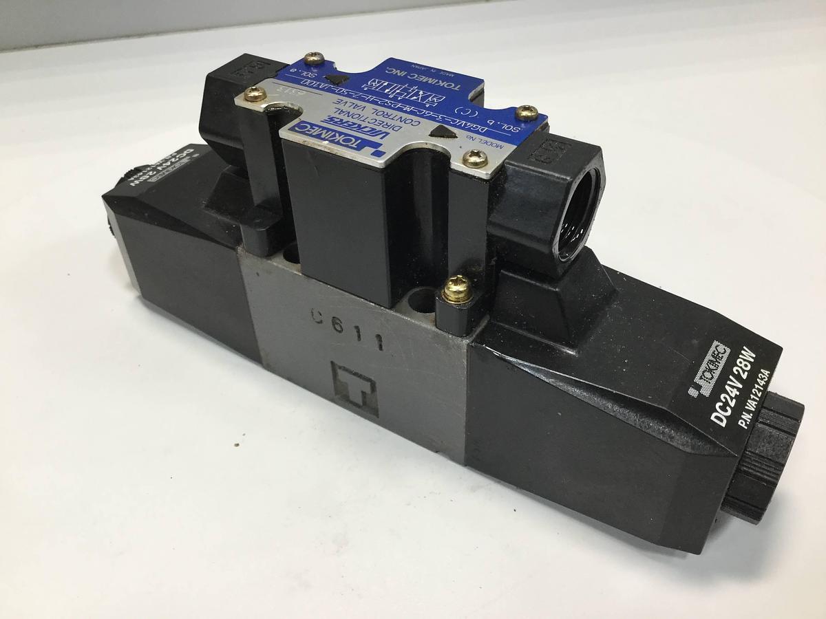 Used VICKERS Directional Control Valve DG4VC36CMPS2H750JA100 USED