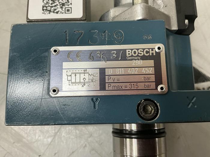 Used BOSCH 0 811 402 452