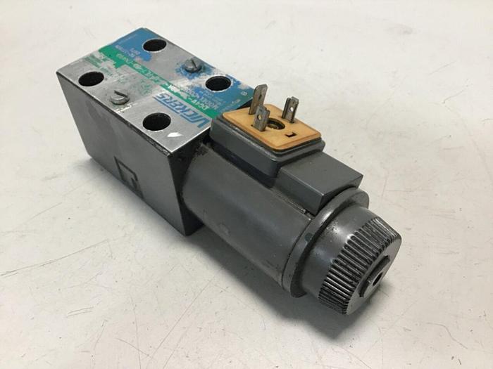 Used VICKERS Valve DG4V3S22AMUHL760EN490 Used