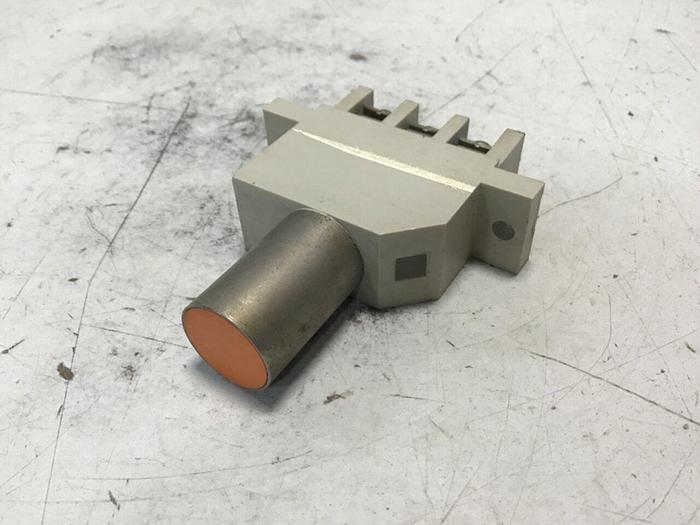 Used FUJI ELECTRIC Proximity Switch PE-RS4P #140156
