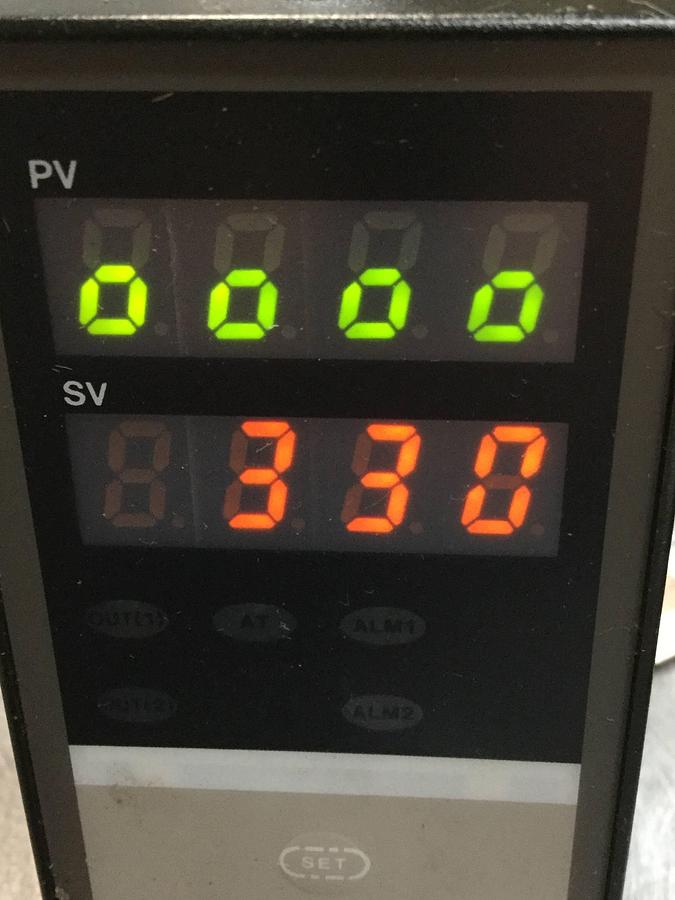 Used RKC Temperature Control REX-C400FK03VNN USED