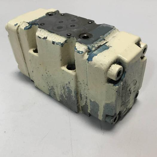 Used REXROTH Valve 4WEH10E306AG24N9K4V #93385