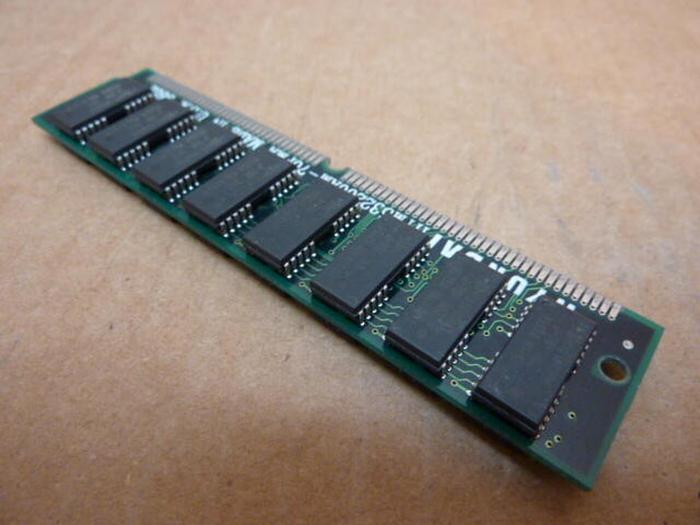 Used HYUNDAI Circuit Board HYM532200AM-70FMA #26264