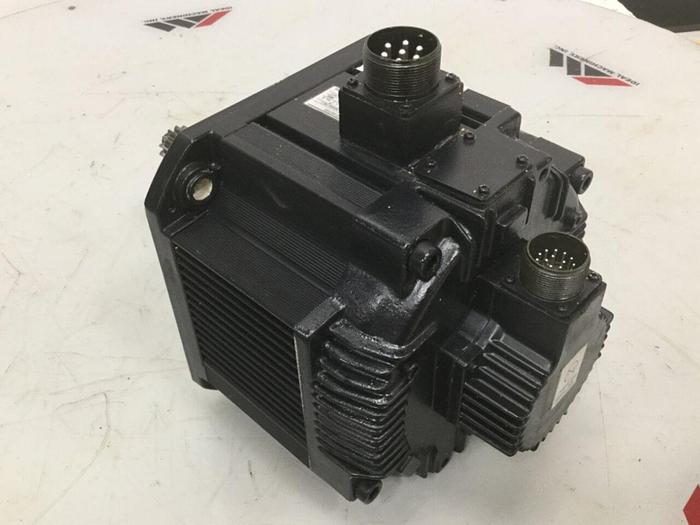 Used YASKAWA AC Servo Motor SGMD-40AWA-YR11 Used