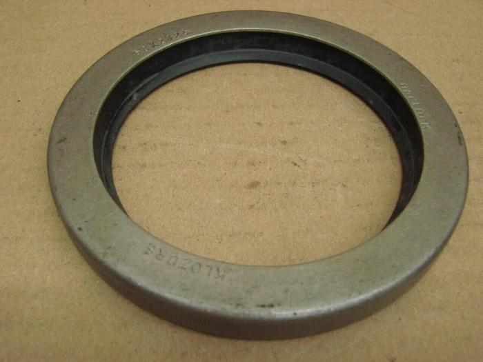 Used GARLOCK Oil Seal 53X2324 Used