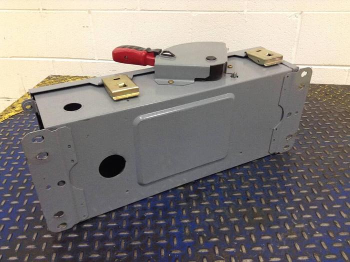 Used SQUARE D 100 Amp Safety Switch HU363AWKEI Used