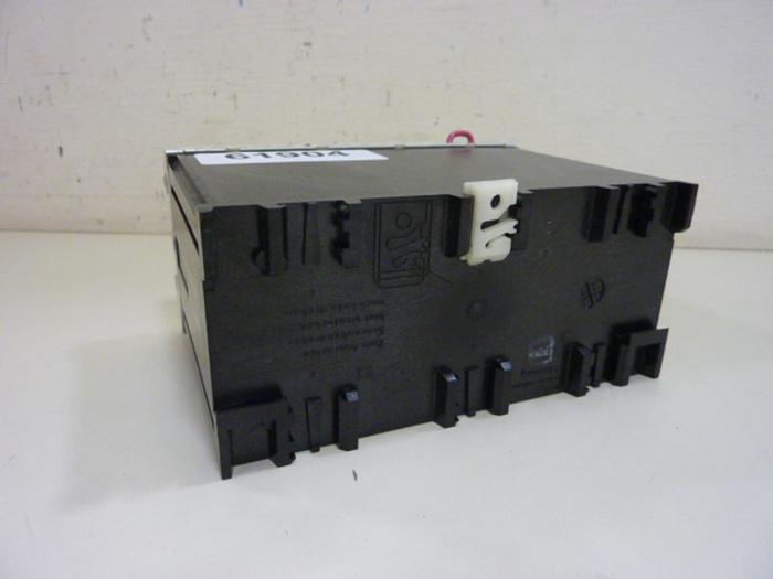 Used ALLEN BRADLEY Safety Relay 440L-M8200 #61904